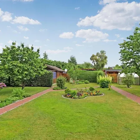 Cozy In Waren Mritz With Kitchen Holiday home