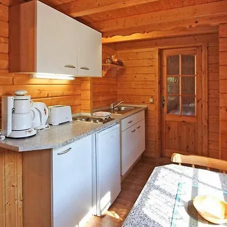 Cozy In Waren Mritz With Kitchen Holiday home *